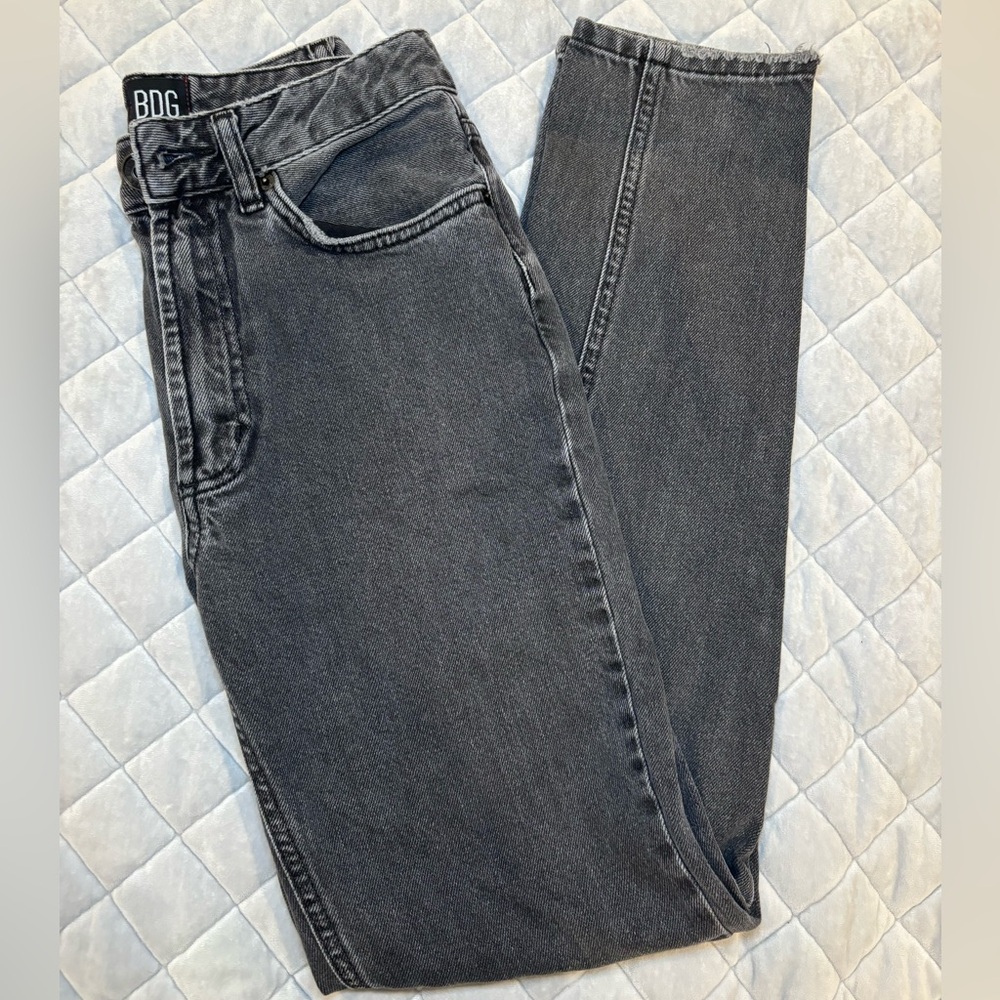 BDG URBAN OUTFITTERS Mom Jeans